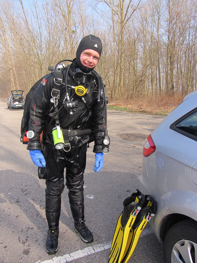 Kaltwassertauchen und Schatzsuche in Kork 2013